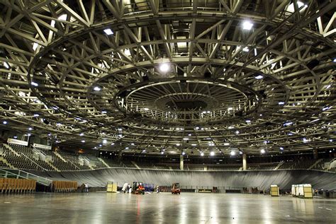 velodrom berlin capacity